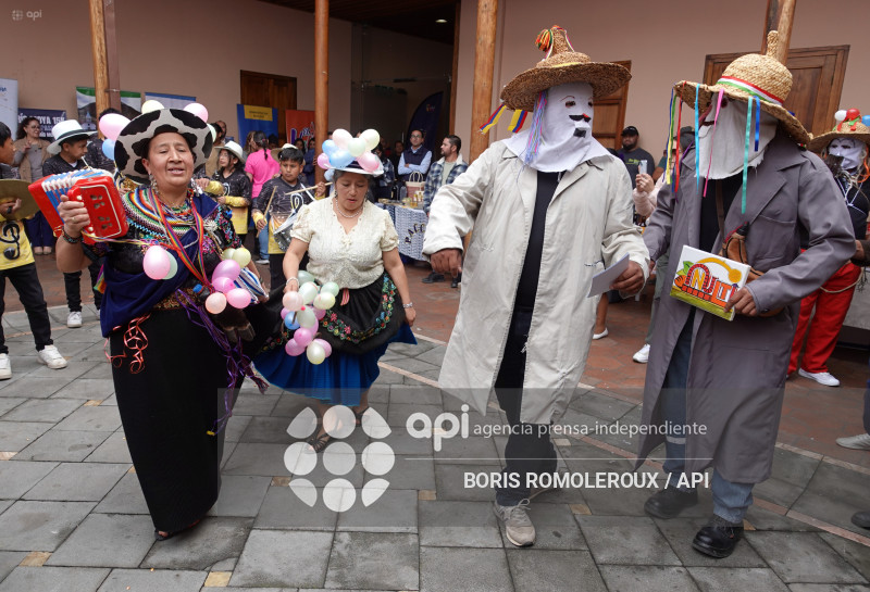 CUENCA-LANZAMIENTO-CARNAVAL BAKANSOTE