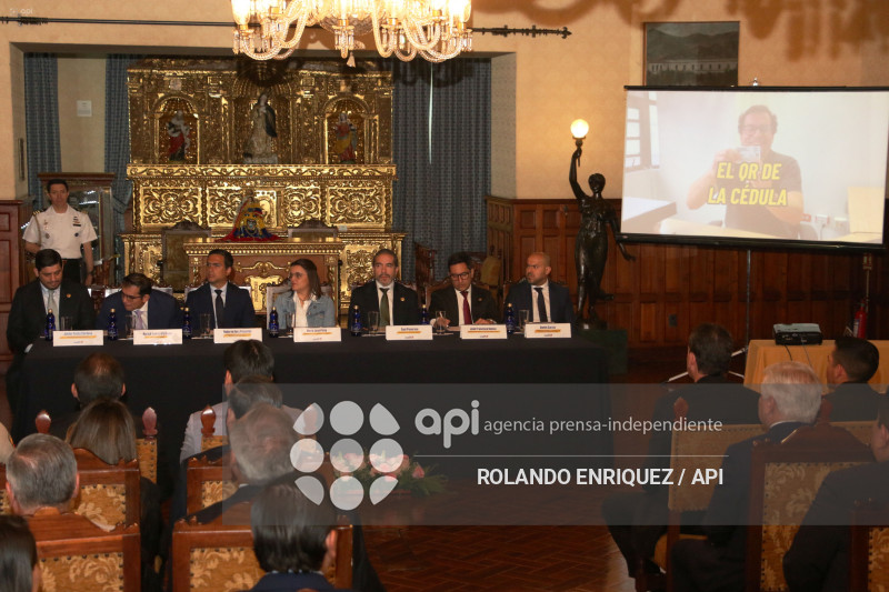 ACCESO A PROGRAMAS DEL GOBIERNO POR LA CEDULA