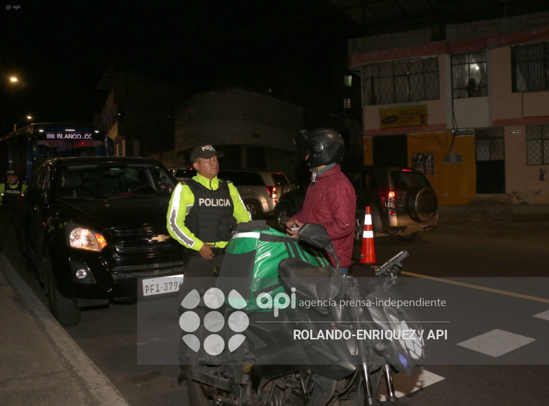 POLICIA OPERATIVOS SEGURIDAD COMITE DEL PUEBLO