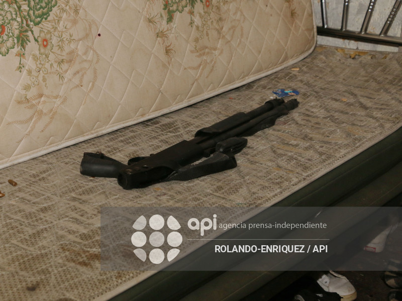 POLICIA OPERATIVOS SEGURIDAD COMITE DEL PUEBLO