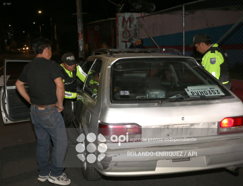 POLICIA OPERATIVOS SEGURIDAD COMITE DEL PUEBLO