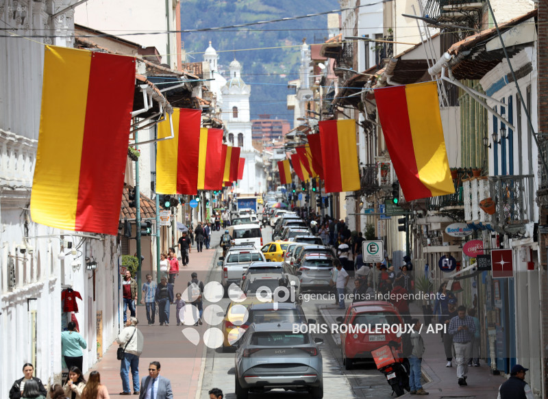 CUENCA-ABANDERAMIENTO-FIESTAS DE FUNDACION