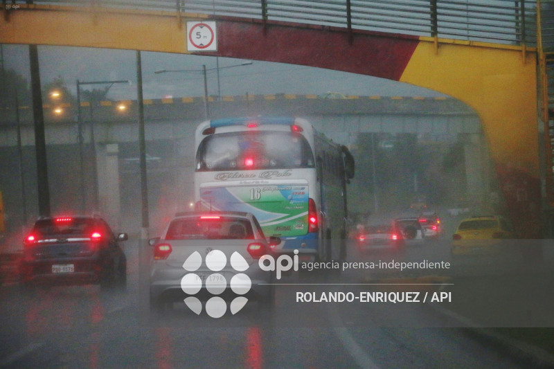 LLUVIA QUITO
