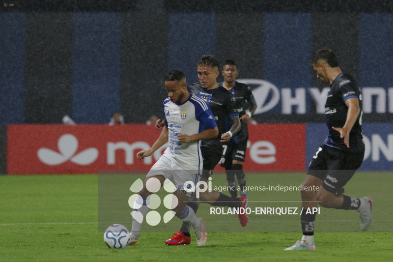 FBL CONMEBOL LIBERTADORES INDEPENDIENTE VALLE VS U CENTRAL