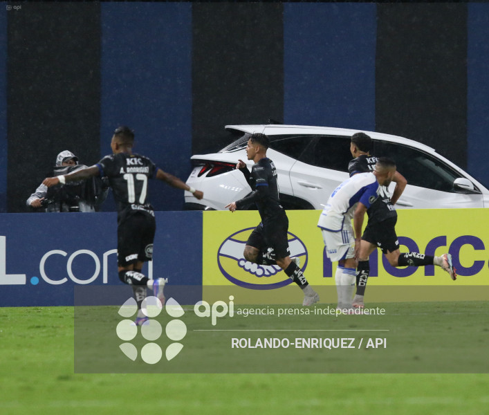 FBL CONMEBOL LIBERTADORES INDEPENDIENTE VALLE VS U CENTRAL