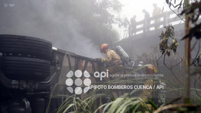 CUENCA-ACCIDENTE BUS-CUENCA-MOLLETURO