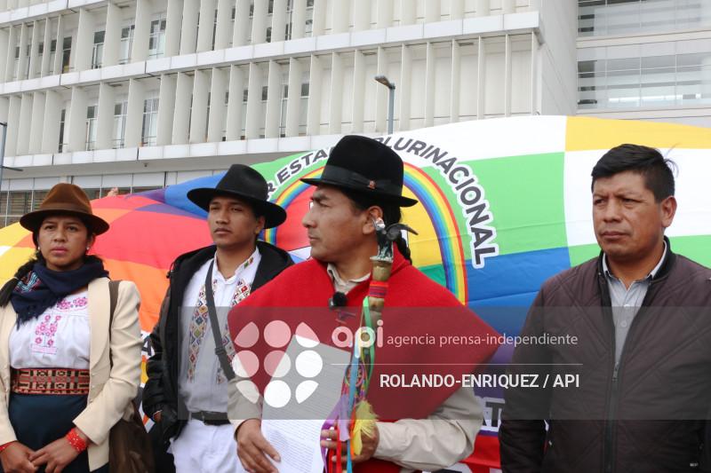 LEONIDAS IZA SECRETARIA DE PUEBLOS