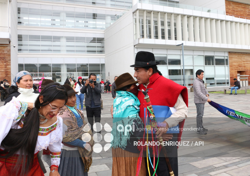 LEONIDAS IZA SECRETARIA DE PUEBLOS