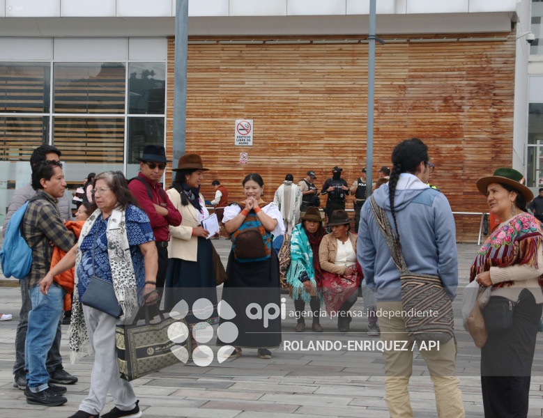 LEONIDAS IZA SECRETARIA DE PUEBLOS