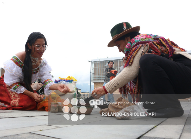 LEONIDAS IZA SECRETARIA DE PUEBLOS