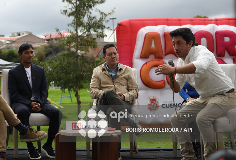 CUENCA-DEVILIZAMIENTO MONUMENTO A DANIEL PINTADO