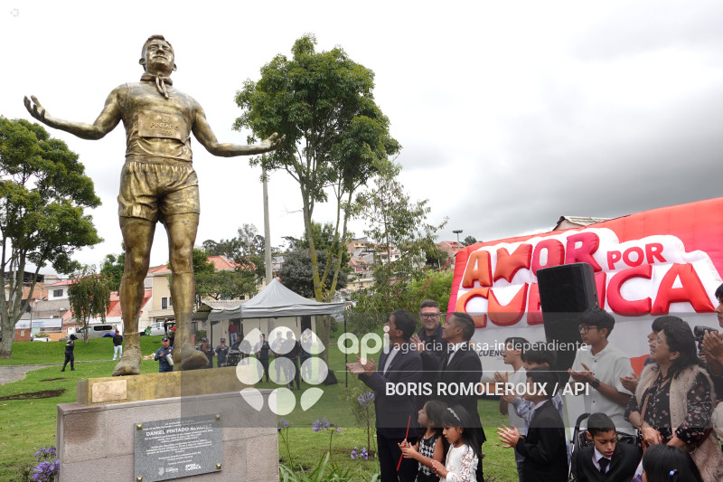 CUENCA-DEVILIZAMIENTO MONUMENTO A DANIEL PINTADO