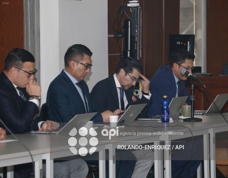 CASO LIGADOS RESOLUCION