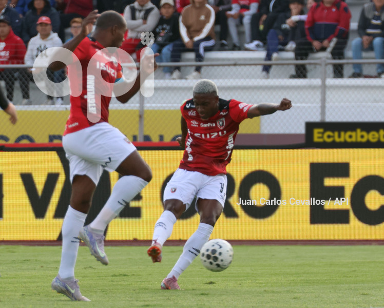 FBL-LIGAECUABET-LEONES FC-AUCAS