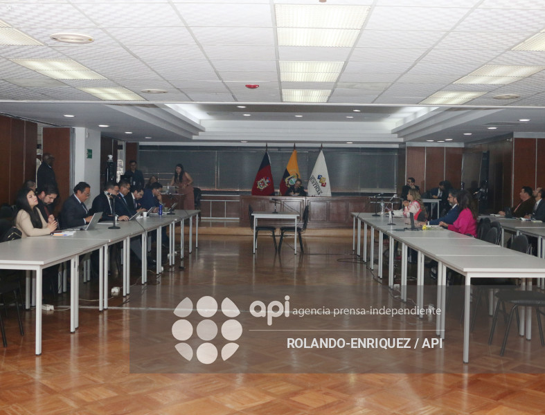 CASO LIGADOS RESOLUCION