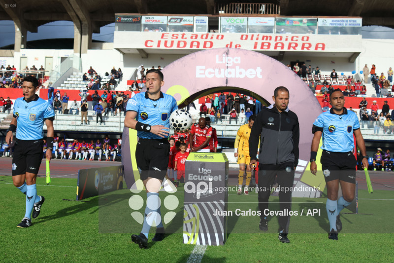 FBL-LIGAECUABET-LEONES FC-AUCAS