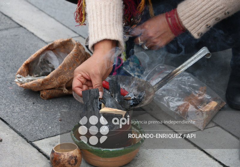 LEONIDAS IZA SECRETARIA DE PUEBLOS