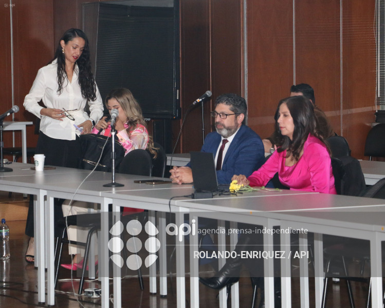 CASO LIGADOS RESOLUCION