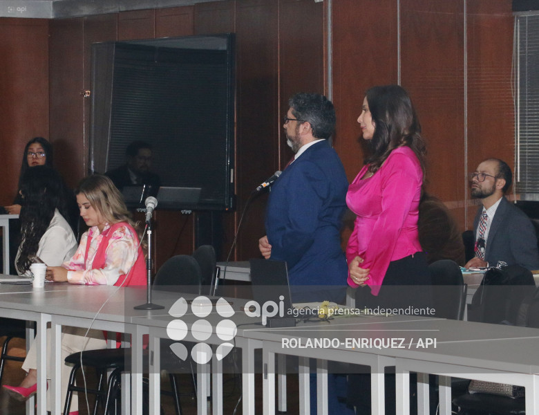 CASO LIGADOS RESOLUCION