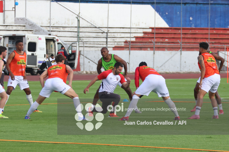 FBL-LIGAECUABET-LEONES FC-AUCAS