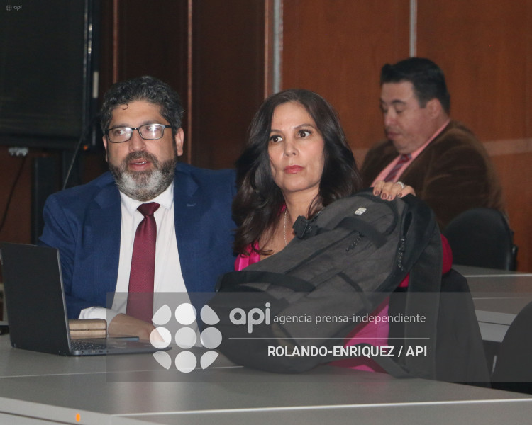 CASO LIGADOS RESOLUCION