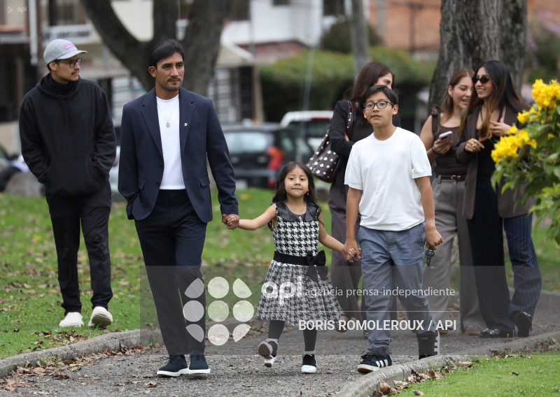 CUENCA-DEVILIZAMIENTO MONUMENTO A DANIEL PINTADO