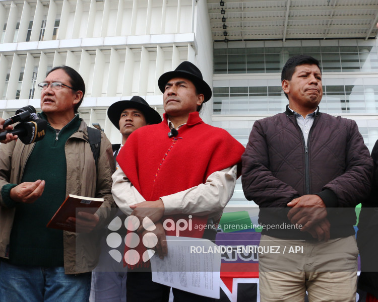 LEONIDAS IZA SECRETARIA DE PUEBLOS