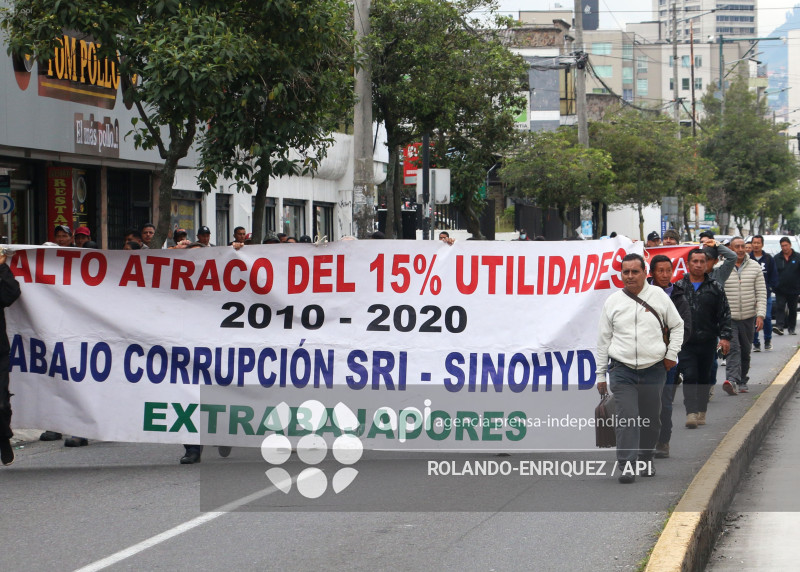 MARCHA EX TRABAJADORES SINOHYDRO