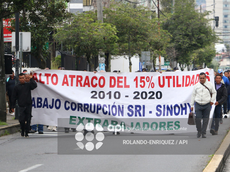 MARCHA EX TRABAJADORES SINOHYDRO