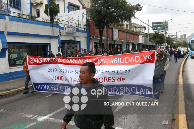 MARCHA EX TRABAJADORES SINOHYDRO