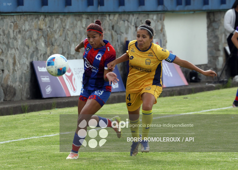 FBL-SUPERLIGA-FEMENINA- CARNERAS UPS-QUITO FC