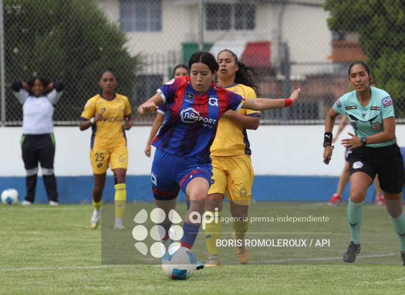 FBL-SUPERLIGA-FEMENINA- CARNERAS UPS-QUITO FC