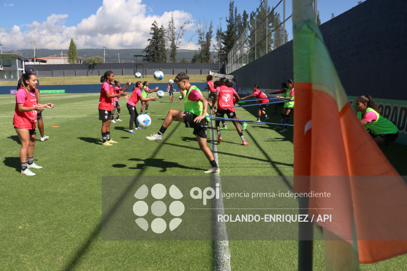 FBL SUPERLIGA FEMENINA DRAGONAS IDV VS DEPORTIVO IBARRA