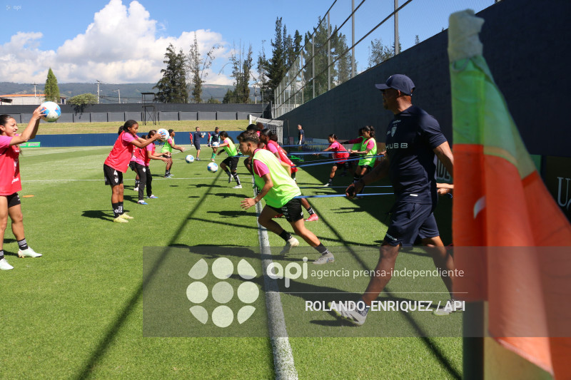FBL SUPERLIGA FEMENINA DRAGONAS IDV VS DEPORTIVO IBARRA