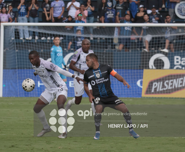 FBL LIGAECUABET INDEPENDIENTE VS LEONES