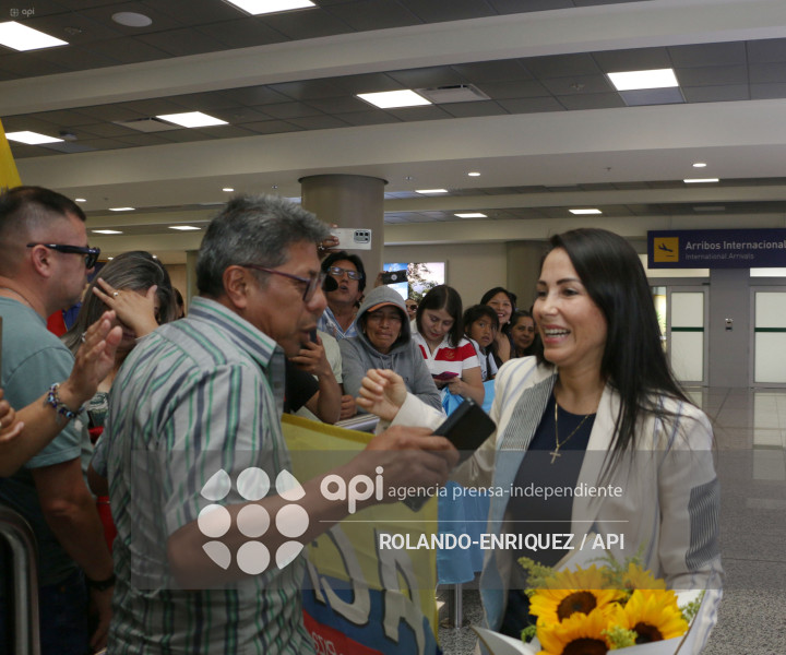 LLEGADA LUISA GONZALEZ