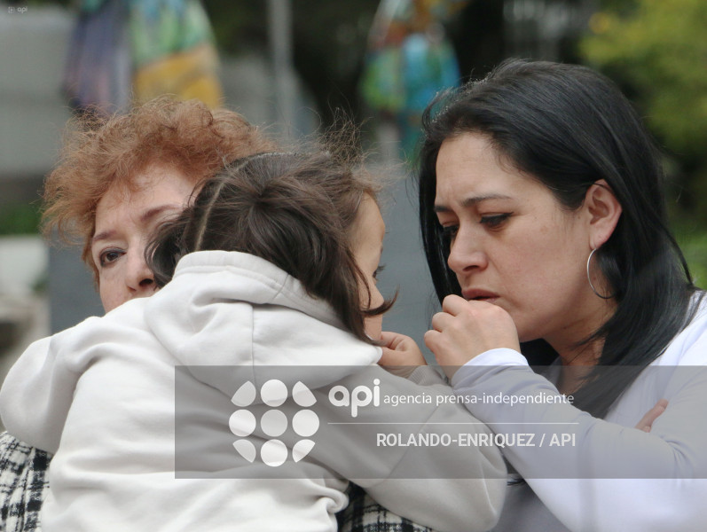 PADRES DE NINOS CON INSUFICIENCIA RENAL EEN LA ASAMBLEA