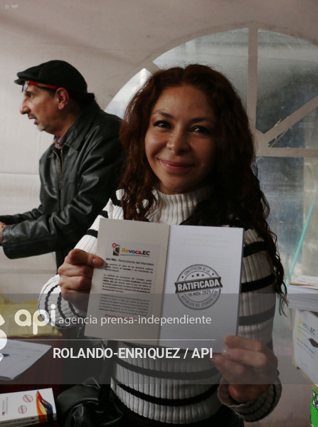 REVOCATORIA MANDATO AL PRESIDENTE NOBOA