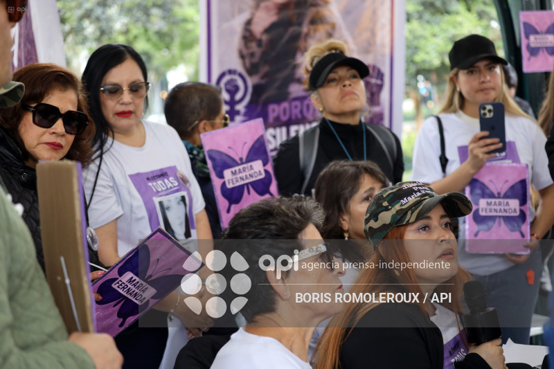 CUENCA-PLANTON FAMILIARES MARIA FERNANDA LOPEZ-FEMICIDIO
