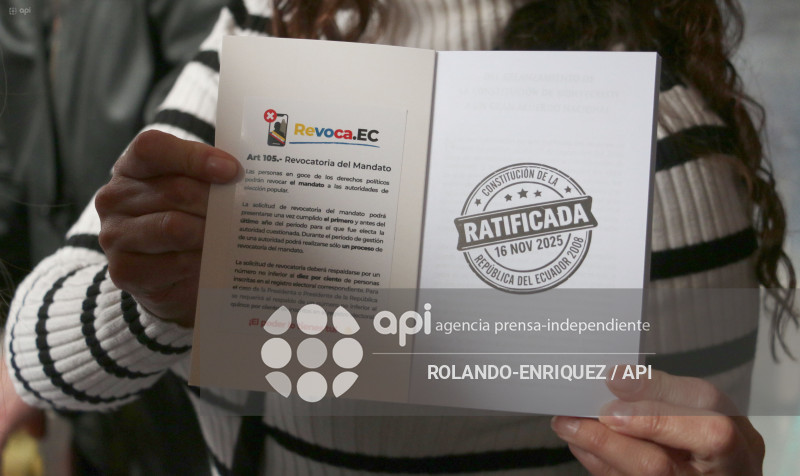 REVOCATORIA MANDATO AL PRESIDENTE NOBOA