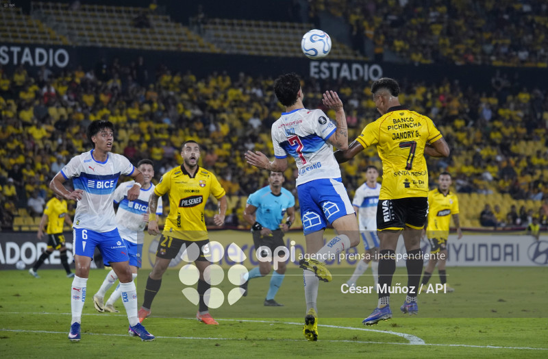 FBL-LIBERTADORES-BARCELONA-U CATOLICA
