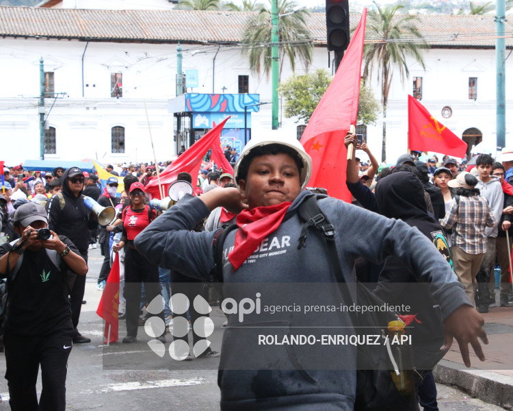 MARCHA 1 DE MAYO QUITO