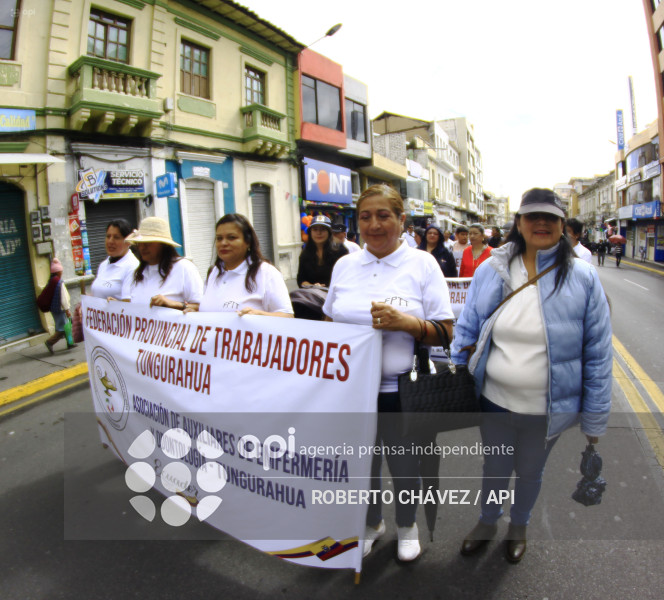 MARCHA 1 DE MAYO AMBATO
