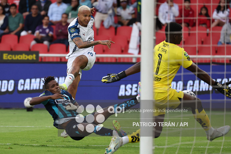 FBL LIGA ECUABET LDU VS GUAYAQUIL CITY