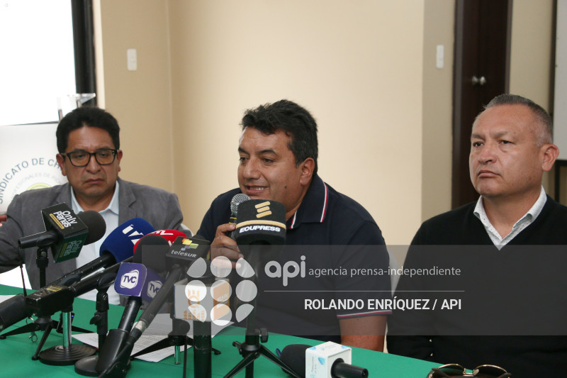 TRANSPORTISTAS REDUCEN FRECUENCIAS