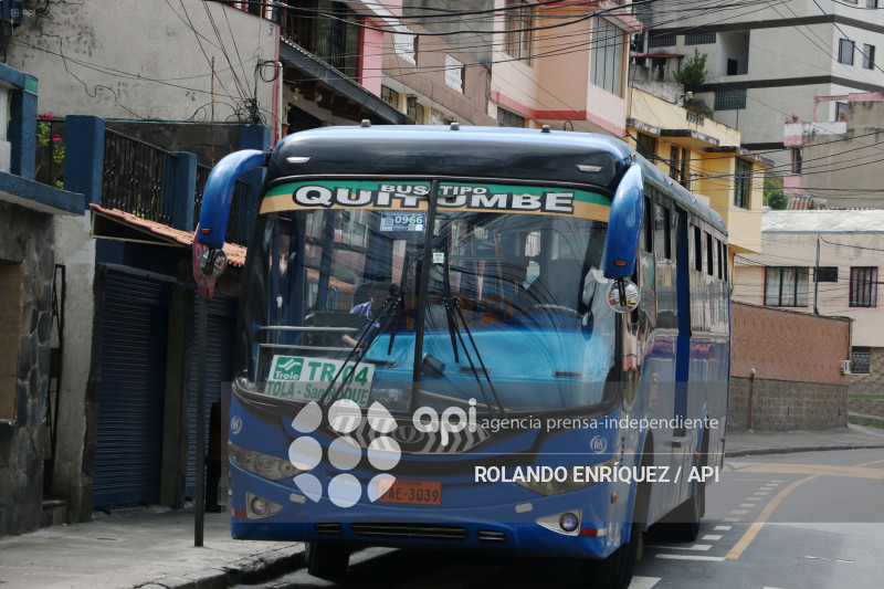 TRANSPORTISTAS REDUCEN FRECUENCIAS