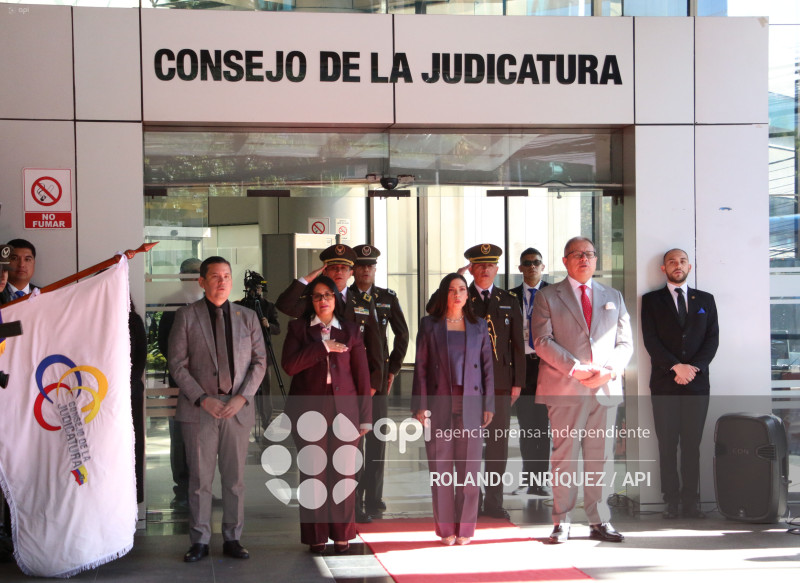 MERCEDES CAICEDO JUDICATURA