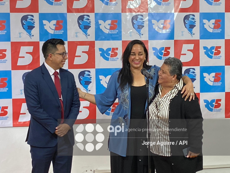 RUEDA DE PRENSA REVOLUCION CIUDADANA