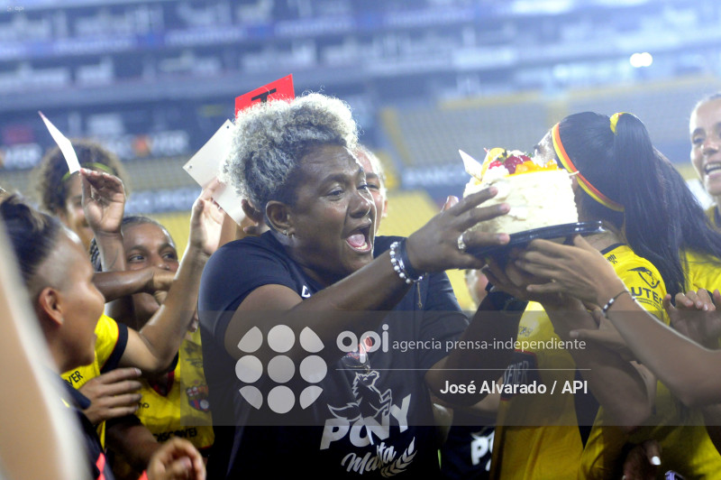 FBL-SUPERLIGAFEMENINA-BARCELONA-EMELEC