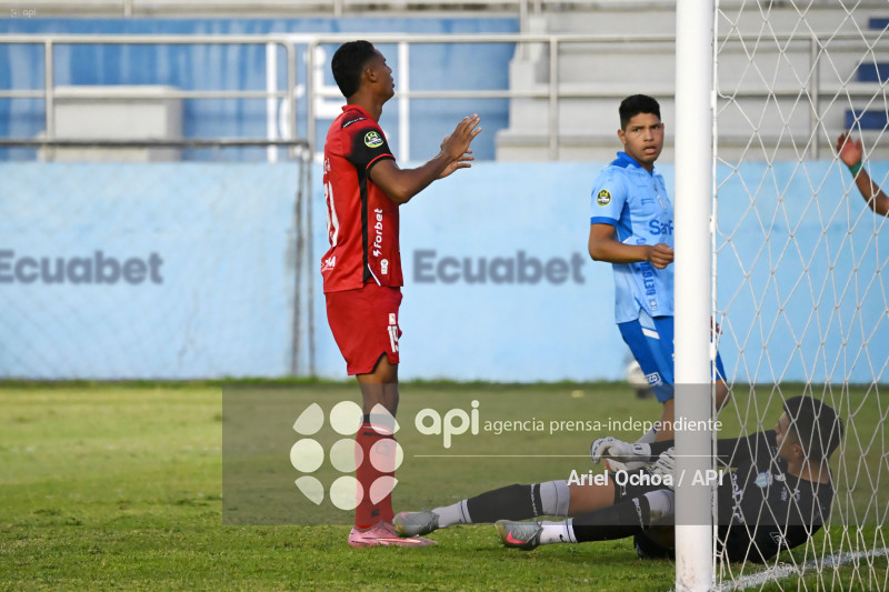 FBL-LIGA ECUABET-MANTA-MACARA
